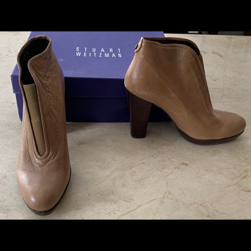 Stuart Weitzman Tan Booties Size 7